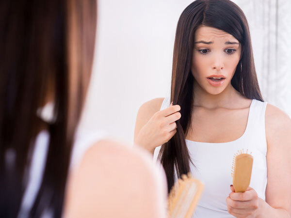 മുടിക്കൊഴിച്ചില്‍ ശീലമായോ; എങ്കില്‍ ഉടന്‍ മാറ്റണം, ഈ ടിപ്പ്‌സ് ശീലമാക്കിയാല്‍ മാറ്റം പറന്നെത്തും!!