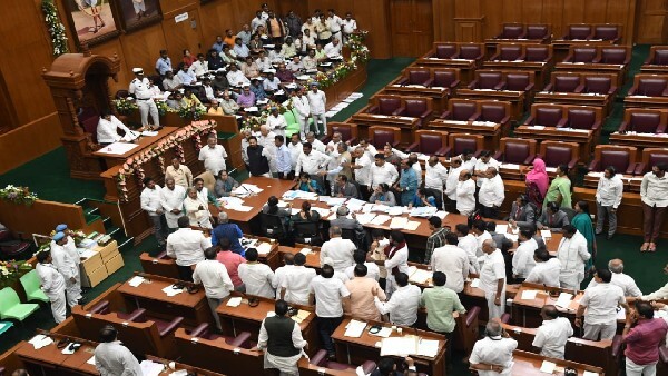 ಕರ್ನಾಟಕ ವಿಧಾನಸಭೆ ಅಧಿವೇಶನದಲ್ಲಿ  ಬಿಜೆಪಿ ಹಾಗೂ ಕಾಂಗ್ರೆಸ್ ನಾಯಕರ ನಡುವೆ ವಾಗ್ವಾದ