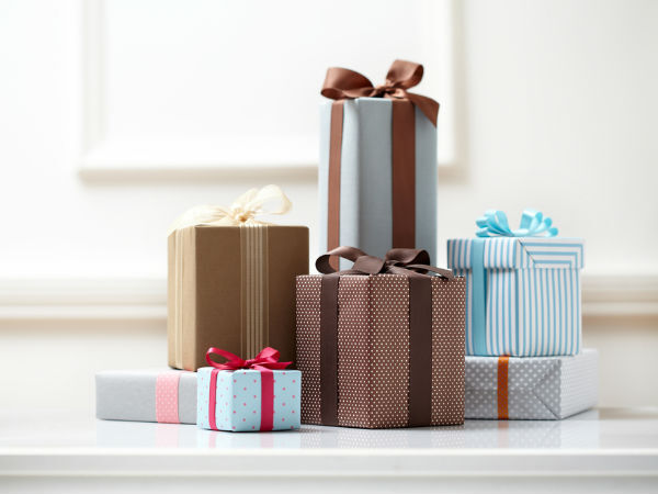 Christmas gift; ക്രിസ്മസ് സമ്മാനം കൊടുക്കേണ്ടേത് സ്ത്രീകള്‍ക്കാണോ; എങ്കില്‍ ഇക്കാര്യം മറക്കരുത്