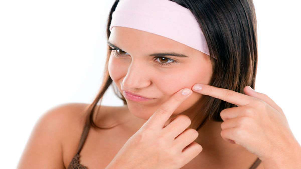 Face care: മുഖക്കുരു പമ്പ കടക്കണോ, ഇതാ ഏതാനും പൊടിക്കൈകള്‍