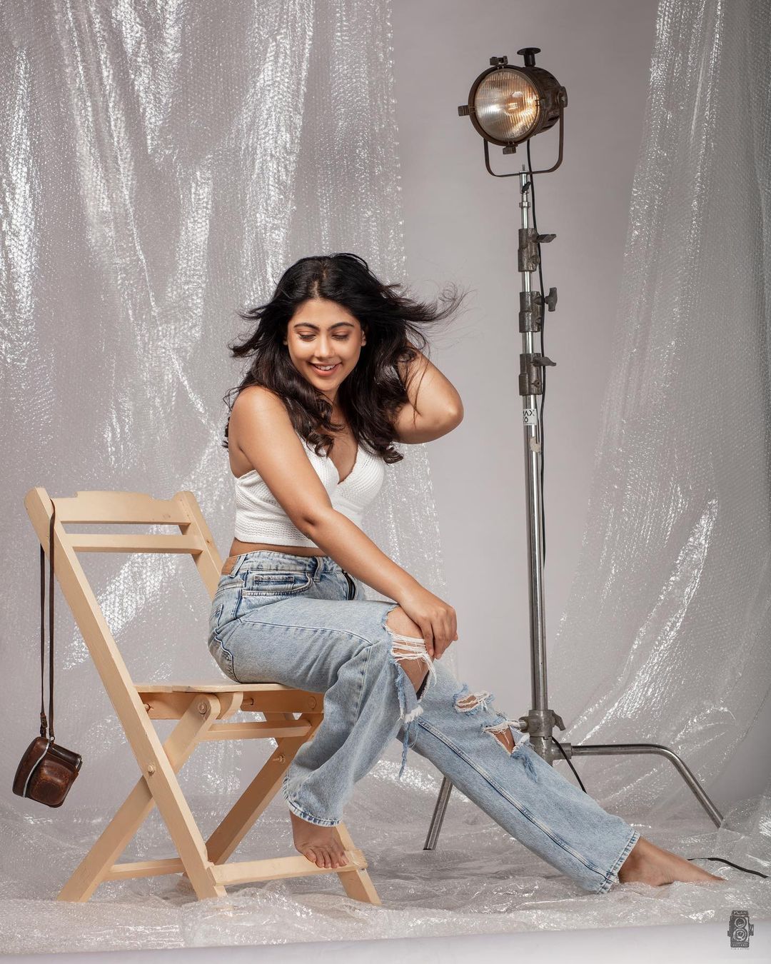 Nayana Elza: ബോള്‍ഡ് ആന്‍ഡ് ഗ്ലാമറസ്; നയന ഇത് എന്തൊരു ലുക്കാണ്, വൈറല്‍ ചിത്രങ്ങള്‍