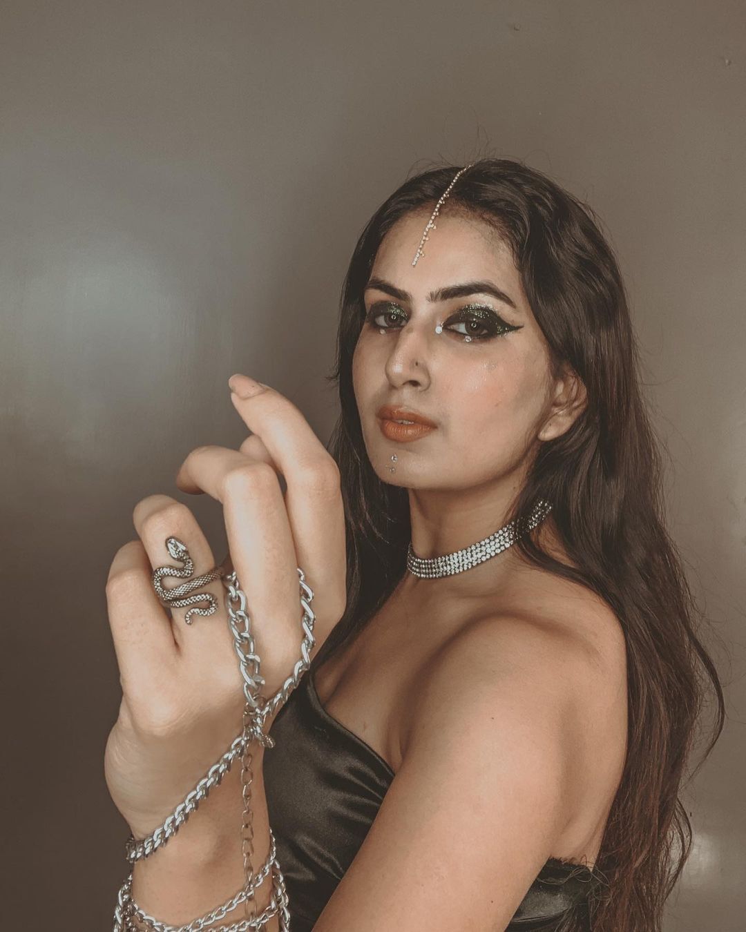 photos : டைட் டாப்பில் ஸ்டைலாக போஸ் கொடுத்த பாவ்னா லால்வானி.. கிறங்கடிக்கும் சூப்பர் பிக்ஸ் இதோ!