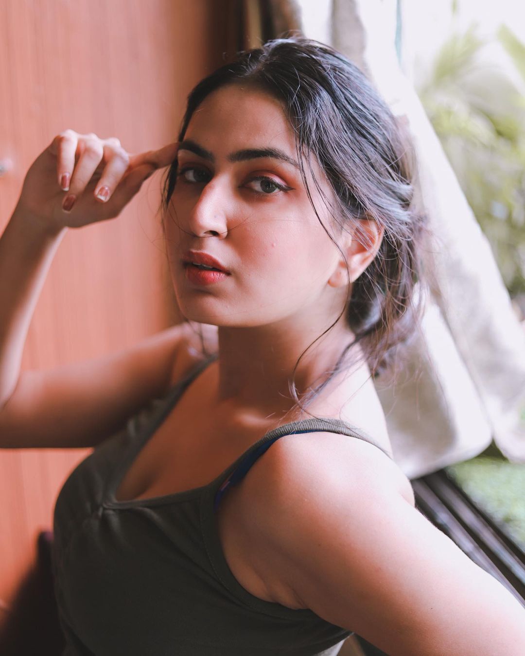 photos : டைட் டாப்பில் ஸ்டைலாக போஸ் கொடுத்த பாவ்னா லால்வானி.. கிறங்கடிக்கும் சூப்பர் பிக்ஸ் இதோ!