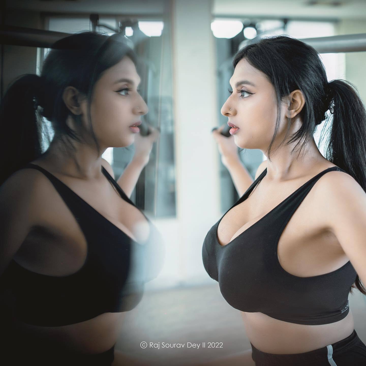 PHOTOS : ஜிம் சூட்டில் நச் போஸ் கொடுத்த மாடல் சன்னா மித்ரா.. கிறங்கடிக்கும்  லேட்டஸ்ட் போட்டோஸ்.. | Gym Suit Outfit Of Model Sannati Mitra - Oneindia  Tamil