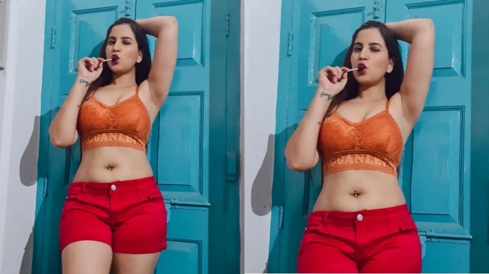 'गंदी बात' फेम एक्ट्रेस जॉली भाटिया हैं बेहद ही बोल्ड, Photos देखकर उड़ जाएंगे होश