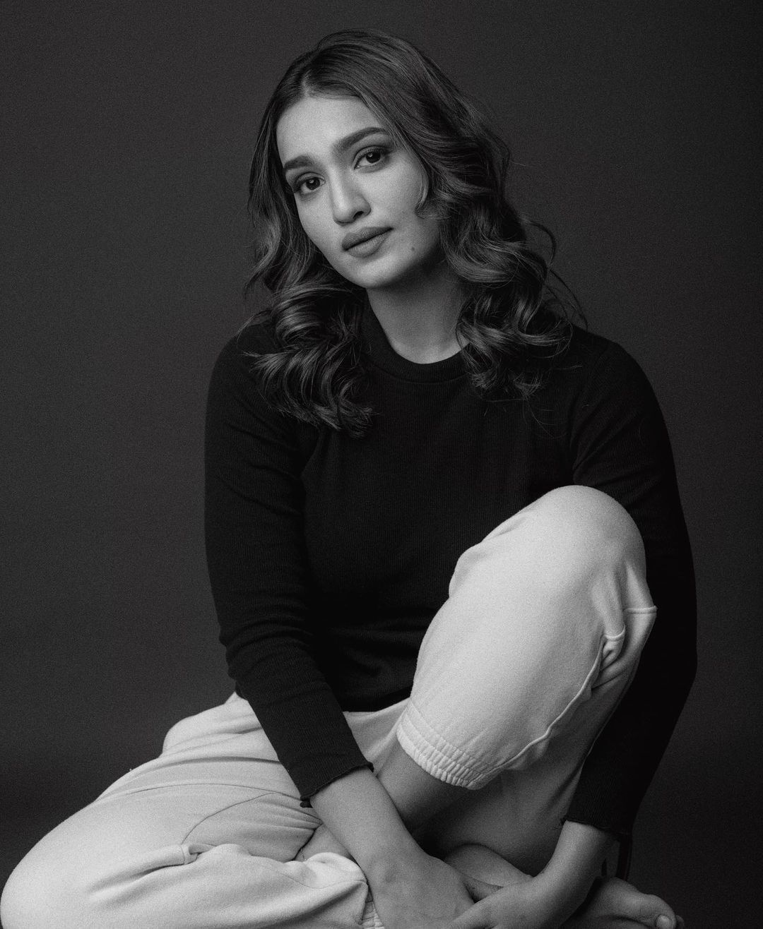 Saniya Iyappan: ഗ്ലാമറസ് വിട്ടൊരു കളിയില്ല; സൂപ്പർ സ്റ്റൈലിഷ് ലുക്കിൽ വീണ്ടും ആരാധകരെ ഞെട്ടിച്ച് സാനിയ...  