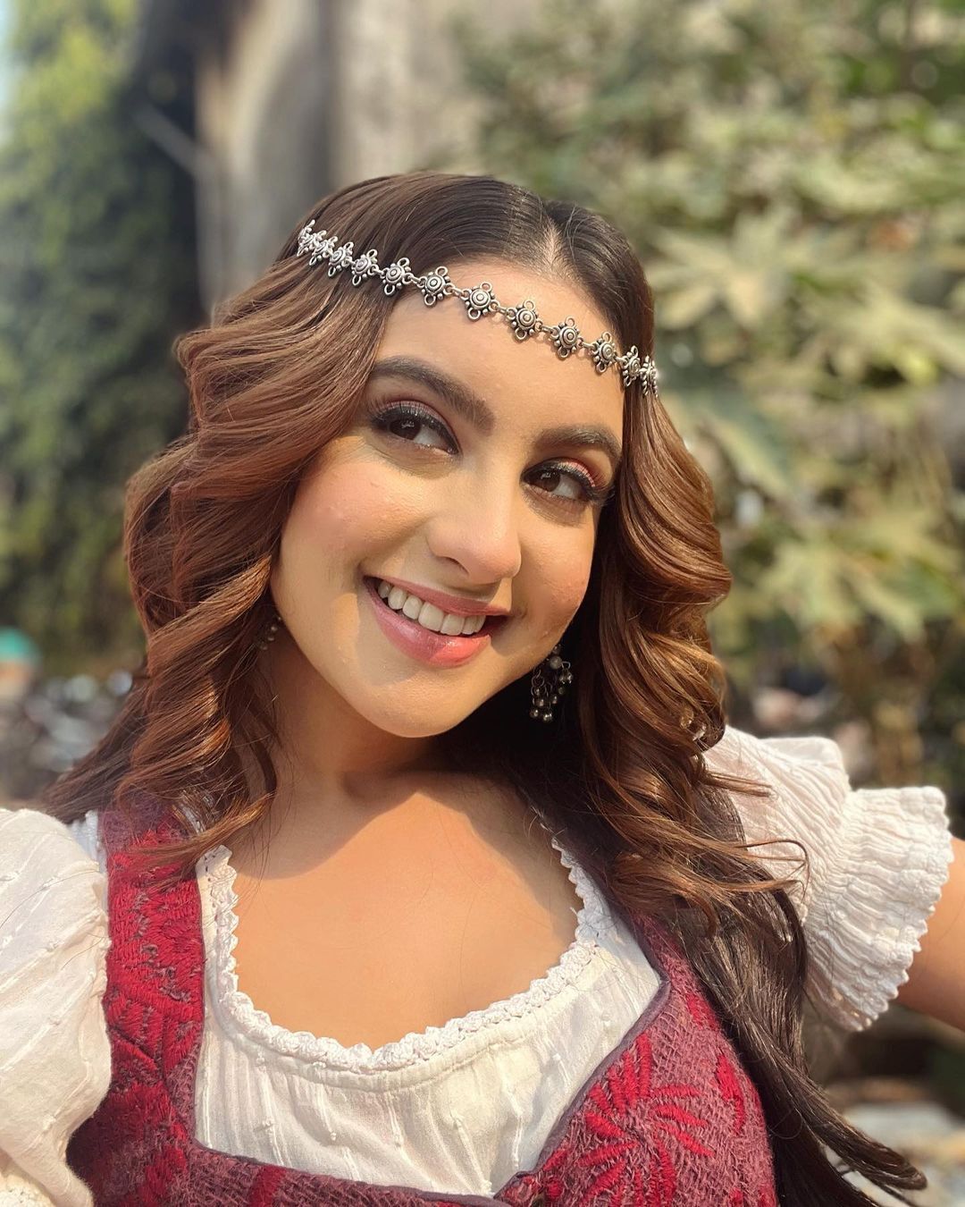 Tunisha Sharma: 6 घंटे पहले किया पोस्ट, फिर दबंग 3 की एक्ट्रेस तुनिषा शर्मा ने कर ली सुसाइड, सदमे में फैंस