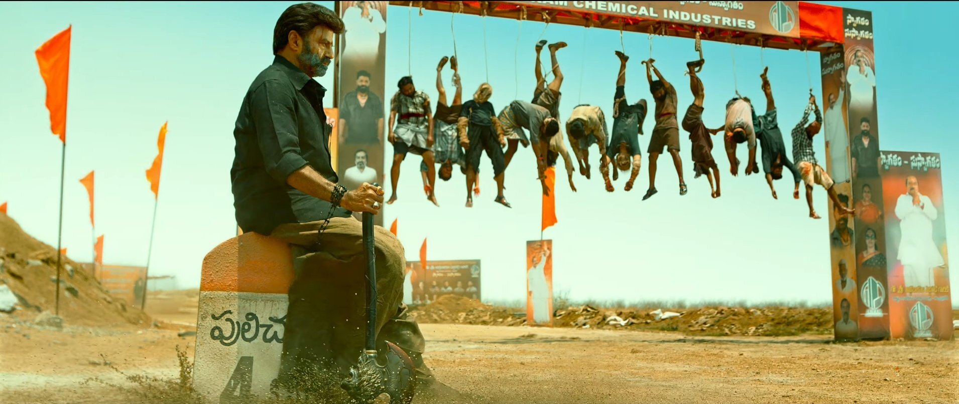 మైలురాయికి మీసం మొలిసినట్టు ఉండాదిరా..(ఫొటోలు)