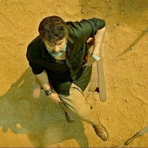 మైలురాయికి మీసం మొలిసినట్టు ఉండాదిరా..(ఫొటోలు)