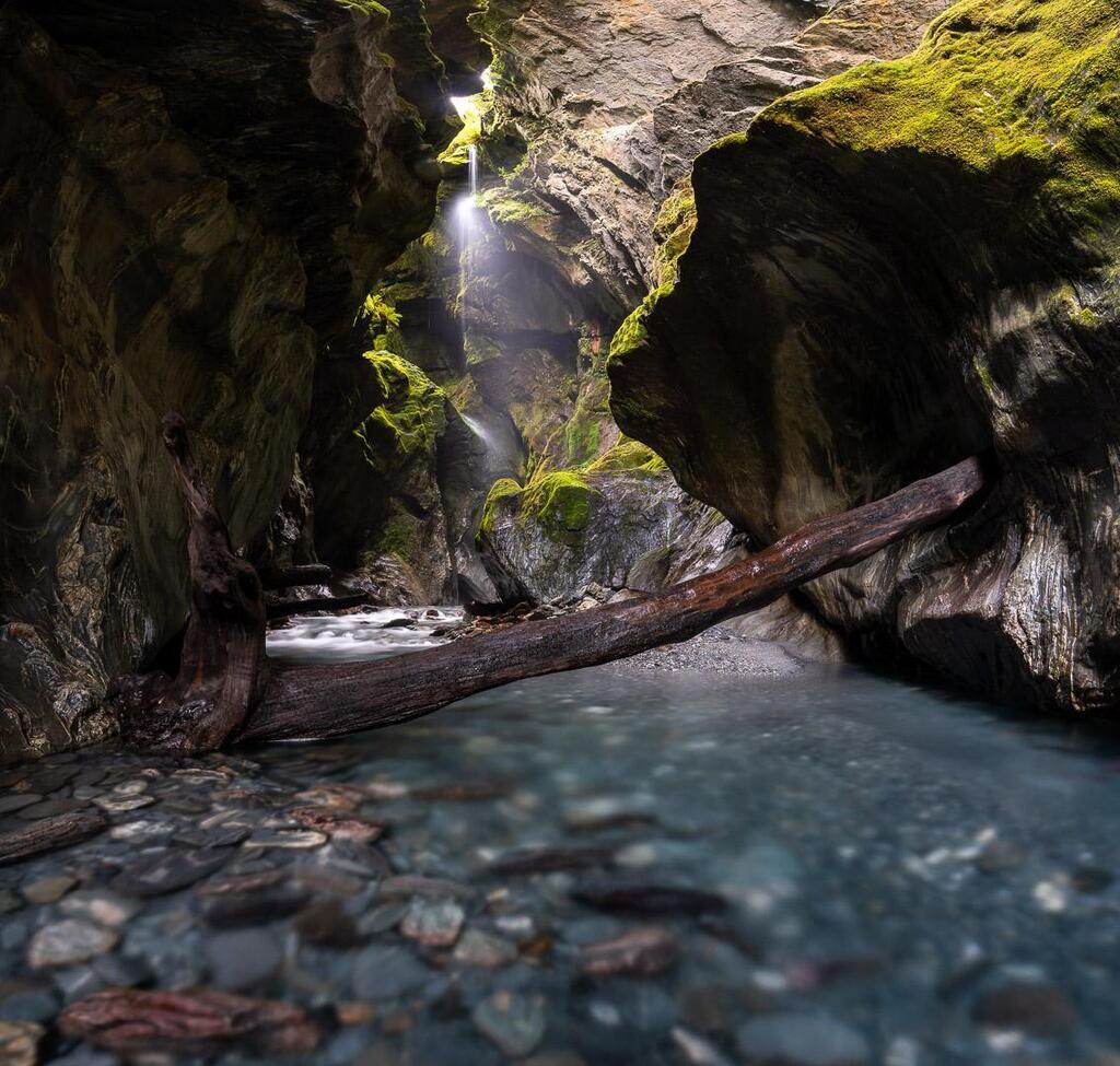 ഇതൊക്കെ ഭൂമിയില്‍ തന്നെയാണോ; ലുക്കില്‍ കേരളം പിന്നിലാവും, ട്രിപ്പടിക്കാന്‍ തോന്നുന്നുണ്ടോ; വേഗം വിട്ടോളൂ!!