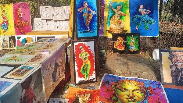 ಚಿತ್ರಸಂತೆಗೆ ಹೋಗಲು ಆಗಿಲ್ಲವೇ..? ಇಲ್ಲಿವೆ ಆಕರ್ಷಕ ಚಿತ್ರಗಳು