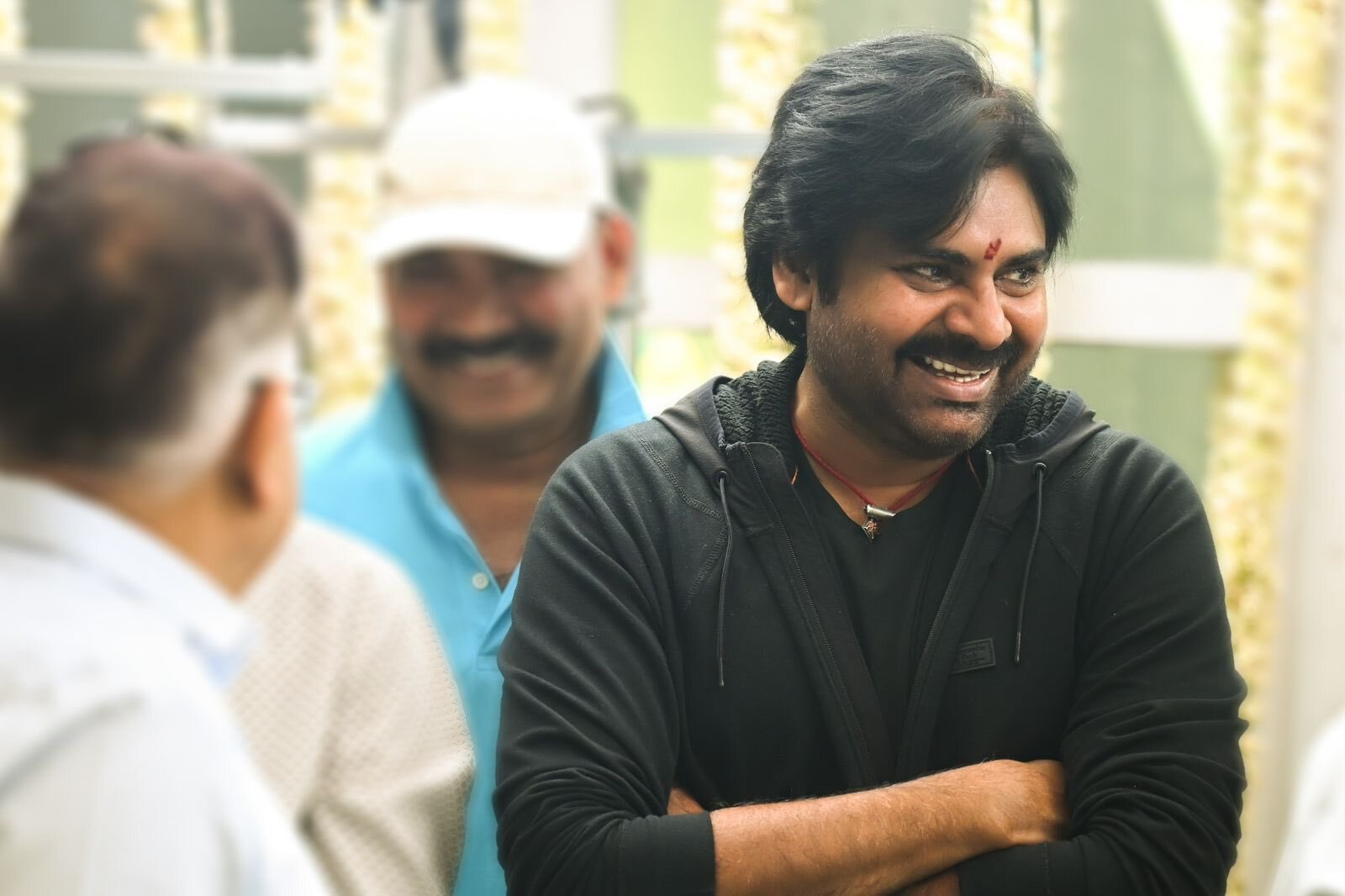 పవర్ స్టార్ పవన్ కల్యాణ్'ఒరిజినల్ గ్యాంగ్‌స్టర్'.. ఇక ఆట మొదలైంది ..!