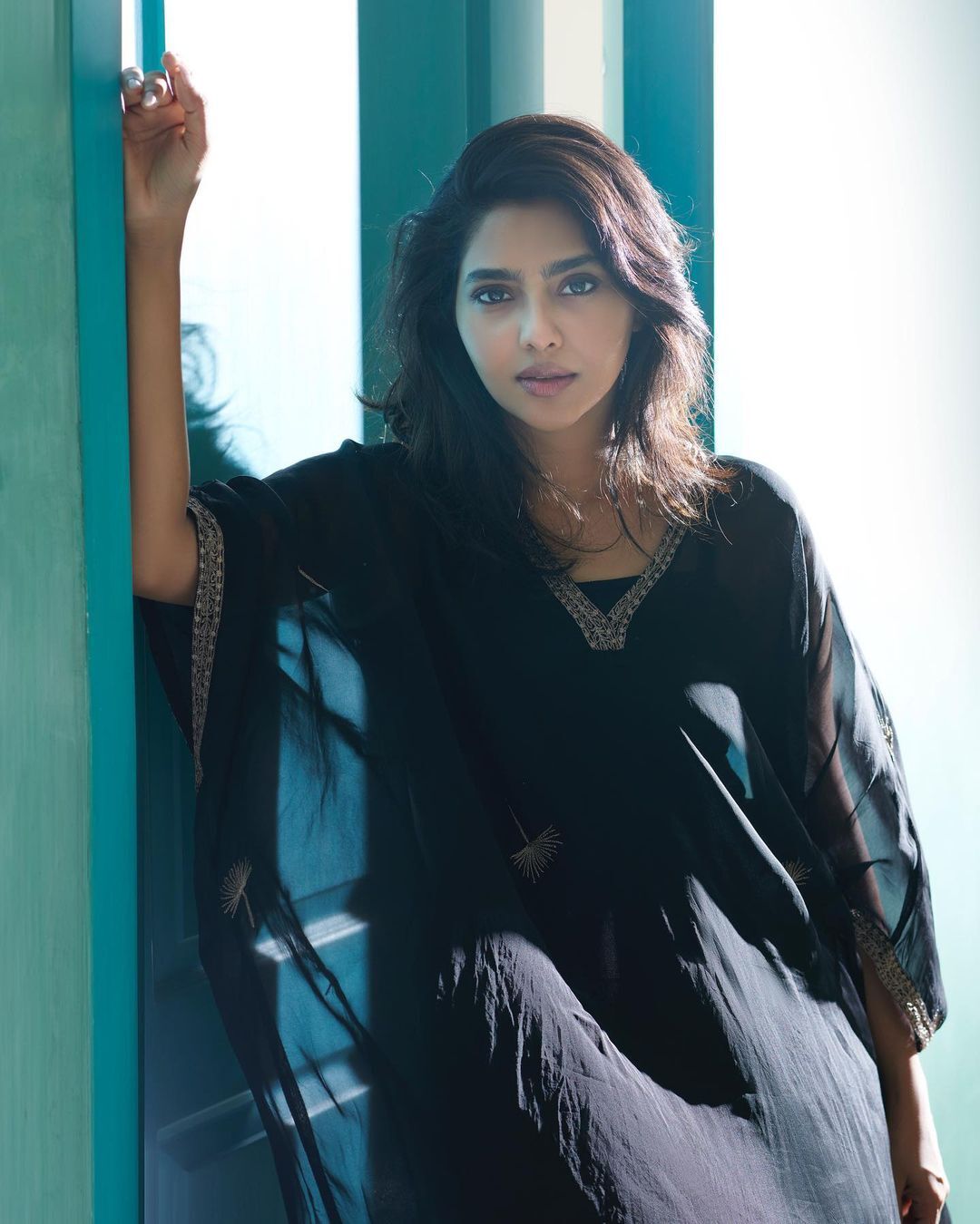 Aishwarya Lekshmi: ഇത് ഞങ്ങളുടെ ക്യൂട്ട് ഐഷു; അടിപൊളി ലുക്കില്‍ തിളങ്ങി താരം, ചിത്രങ്ങള്‍ വൈറല്‍ 