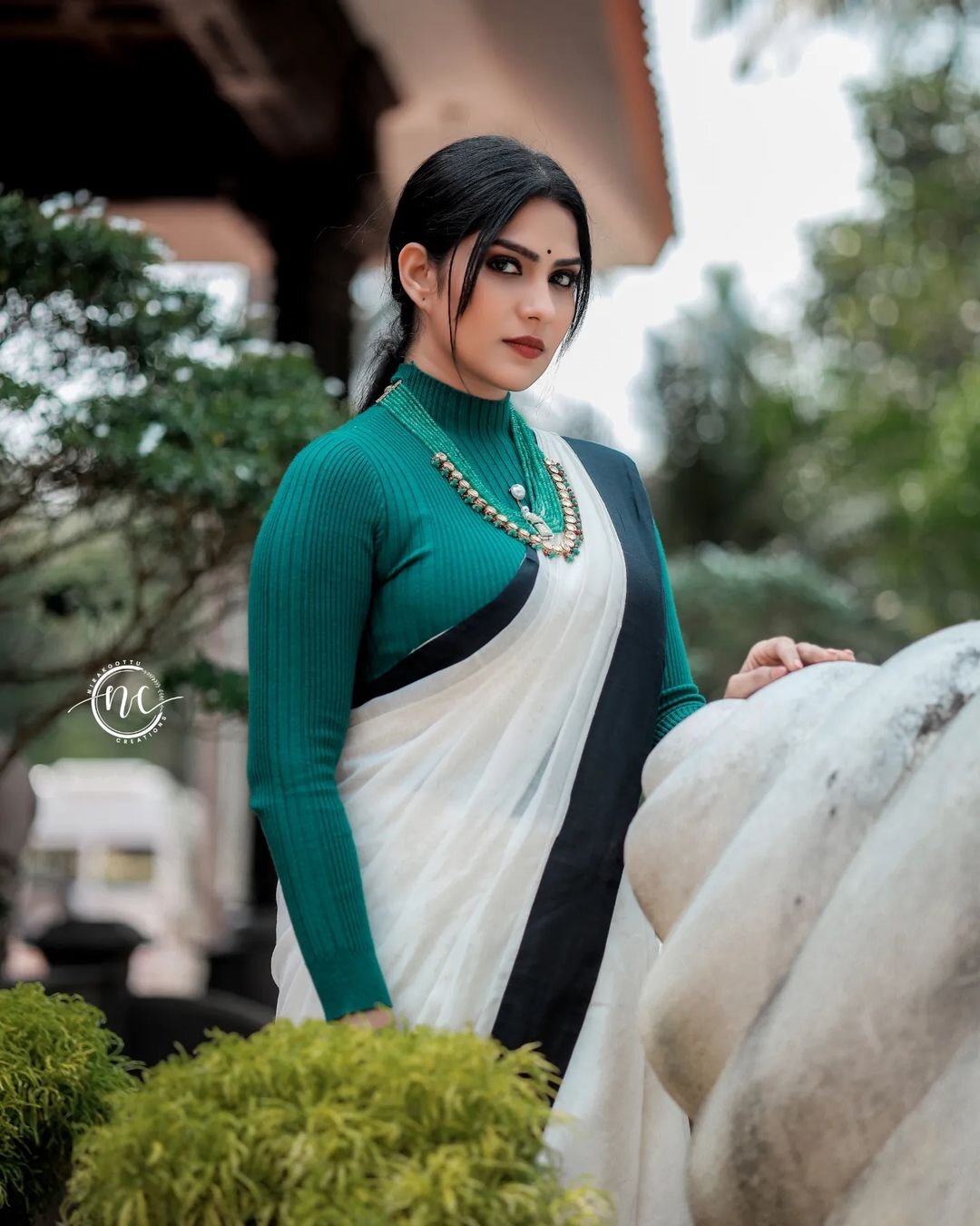 Swasika: പ്രകൃതിയും കാർത്തുമ്പിയും... കാന്തല്ലൂരിൻ മഞ്ഞിലലിഞ്ഞ് സ്വാസിക; ആരാധകരുടെ മനം മയക്കി നടിയുടെ ഫോട്ടോഷൂട്ട്