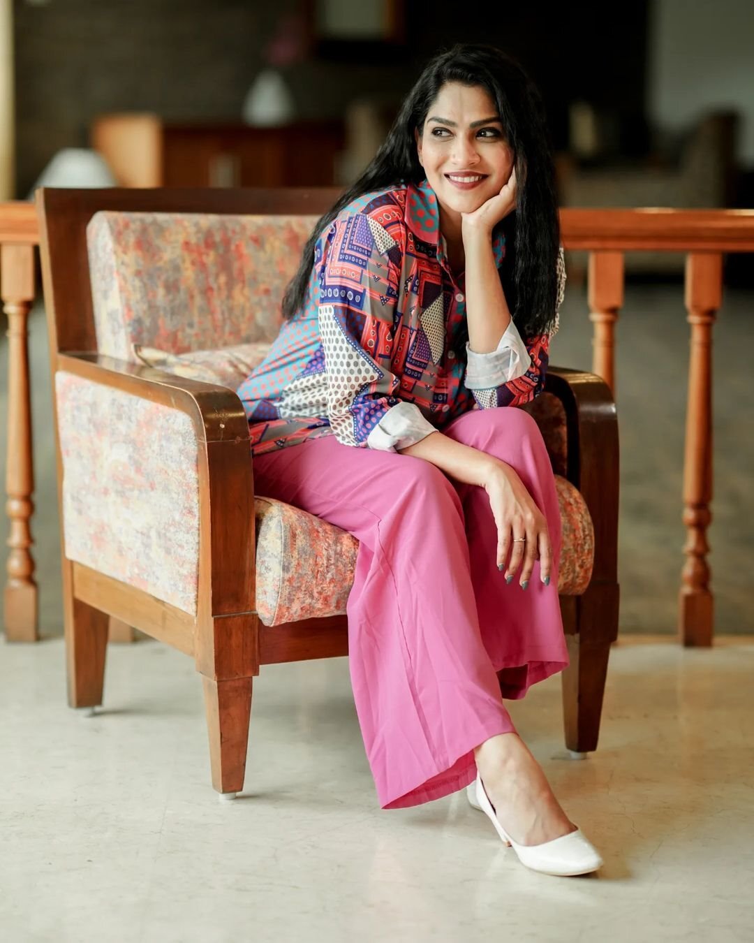 Swasika: പ്രകൃതിയും കാർത്തുമ്പിയും... കാന്തല്ലൂരിൻ മഞ്ഞിലലിഞ്ഞ് സ്വാസിക; ആരാധകരുടെ മനം മയക്കി നടിയുടെ ഫോട്ടോഷൂട്ട്