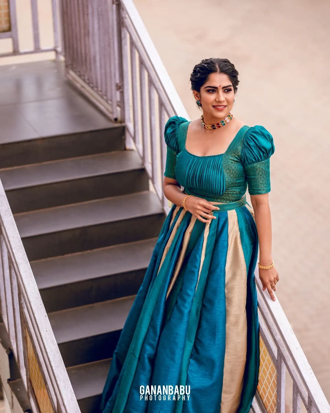 Swasika: പ്രകൃതിയും കാർത്തുമ്പിയും... കാന്തല്ലൂരിൻ മഞ്ഞിലലിഞ്ഞ് സ്വാസിക; ആരാധകരുടെ മനം മയക്കി നടിയുടെ ഫോട്ടോഷൂട്ട്