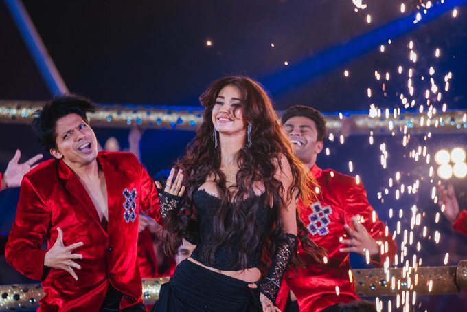 ଦିଶାଙ୍କ ଠୁମକାରେ ମତୁଆଲା ହେଲେ ଦର୍ଶକ