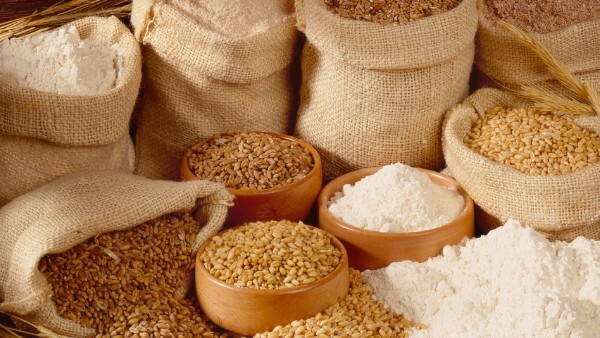 Hair Care: ചപ്പാത്തിയുണ്ടാക്കാന്‍ മാത്രമല്ല ഗോതമ്പ് പൊടി, മുടി വളരാനും താരനകറ്റാനും അത്യുത്തമം