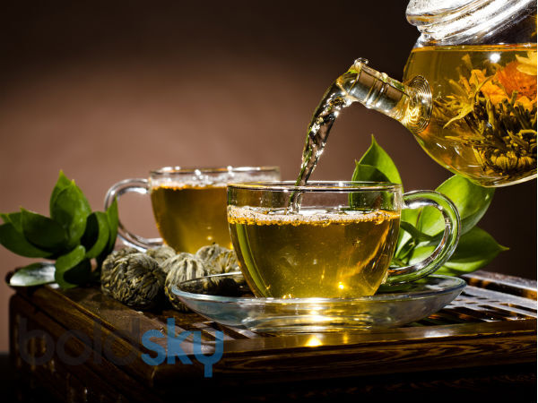 Hair Care: ചായ കുടിച്ചാല്‍ മാത്രമല്ല, തലയിലൊഴിച്ചാലും ഗുണമേറെ; മുടി കൊഴിച്ചില്‍ തടയലും വളർത്തലും