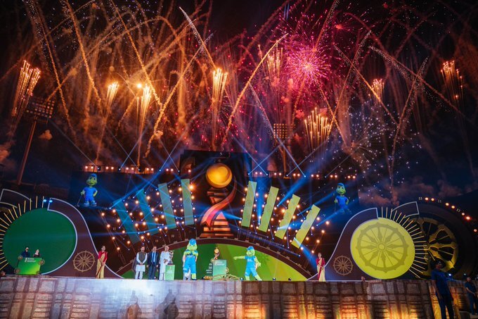 ରଙ୍ଗିନ୍‌ ଆତସବାଜିରେ ଝଲସିଲା ବାରବାଟୀ ଆକାଶ