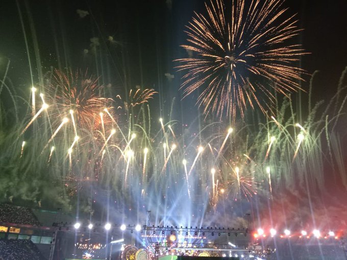 ରଙ୍ଗିନ୍‌ ଆତସବାଜିରେ ଝଲସିଲା ବାରବାଟୀ ଆକାଶ