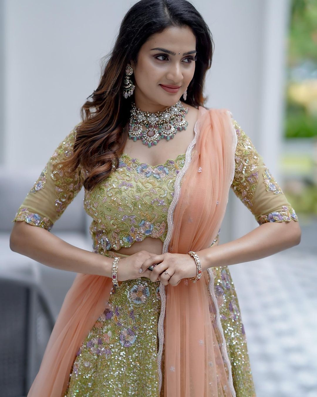 Aditi Ravi: സൂപ്പർ ബ്രൈഡൽ ലുക്കുമായി അതിഥി രവി... വിവാഹമടുത്തോ എന്ന ...
