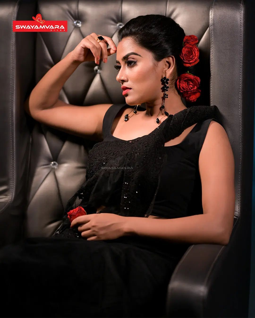 Dayyana Hameed: ചട്ടയും മുണ്ടും ലുക്കിൽ സൂപ്പർ സ്റ്റൈലിഷായി ഡയാന... നടിയുടെ മേക്കോവർ എറ്റെടുത്ത് സോഷ്യൽ മീഡിയ 