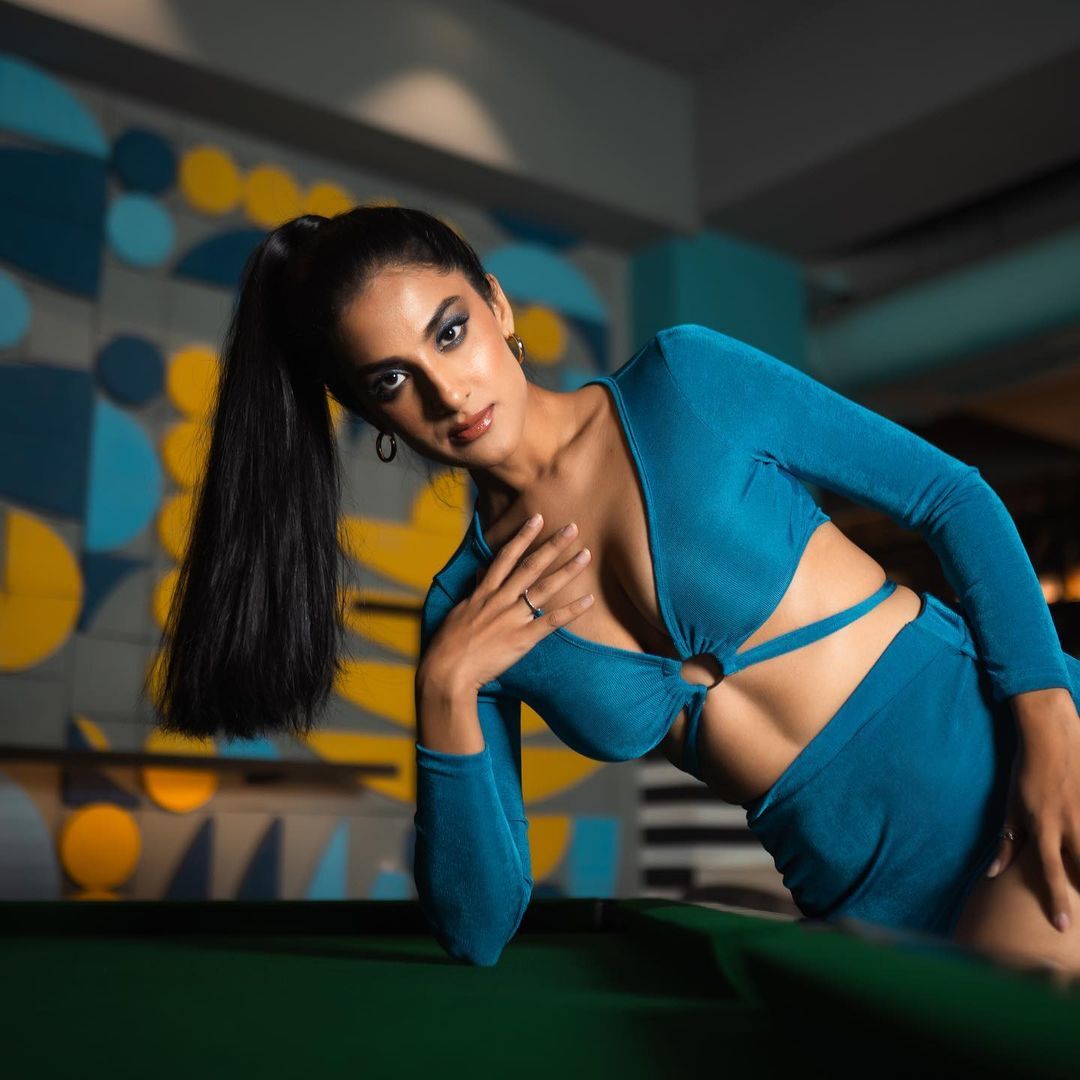 photos : காந்த பார்வையால் ரசிகர்களை ஈர்த்த மிலோனி ஜோன்சா.. வசீகரிக்கும் நச் பிக்ஸ் இதோ!