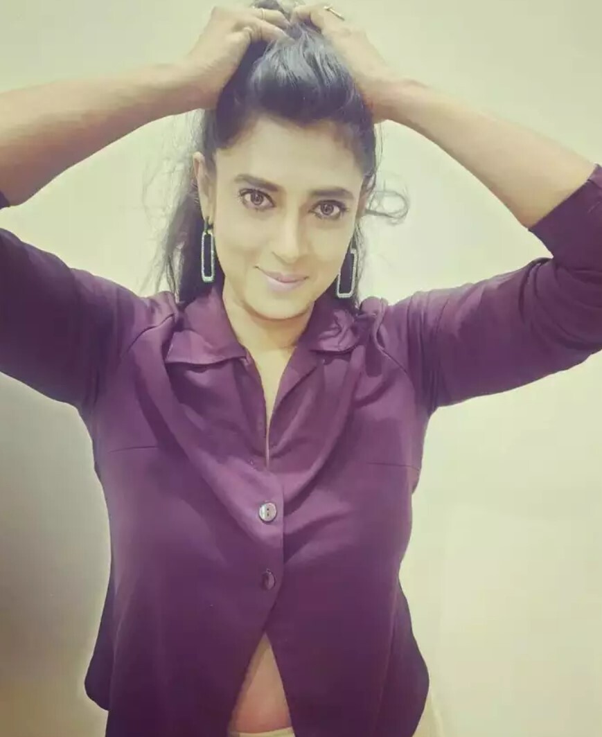 PHOTOS : குறையாத அழகு.. கஸ்தூரியின் லேட்டஸ்ட் புகைப்படம்! 