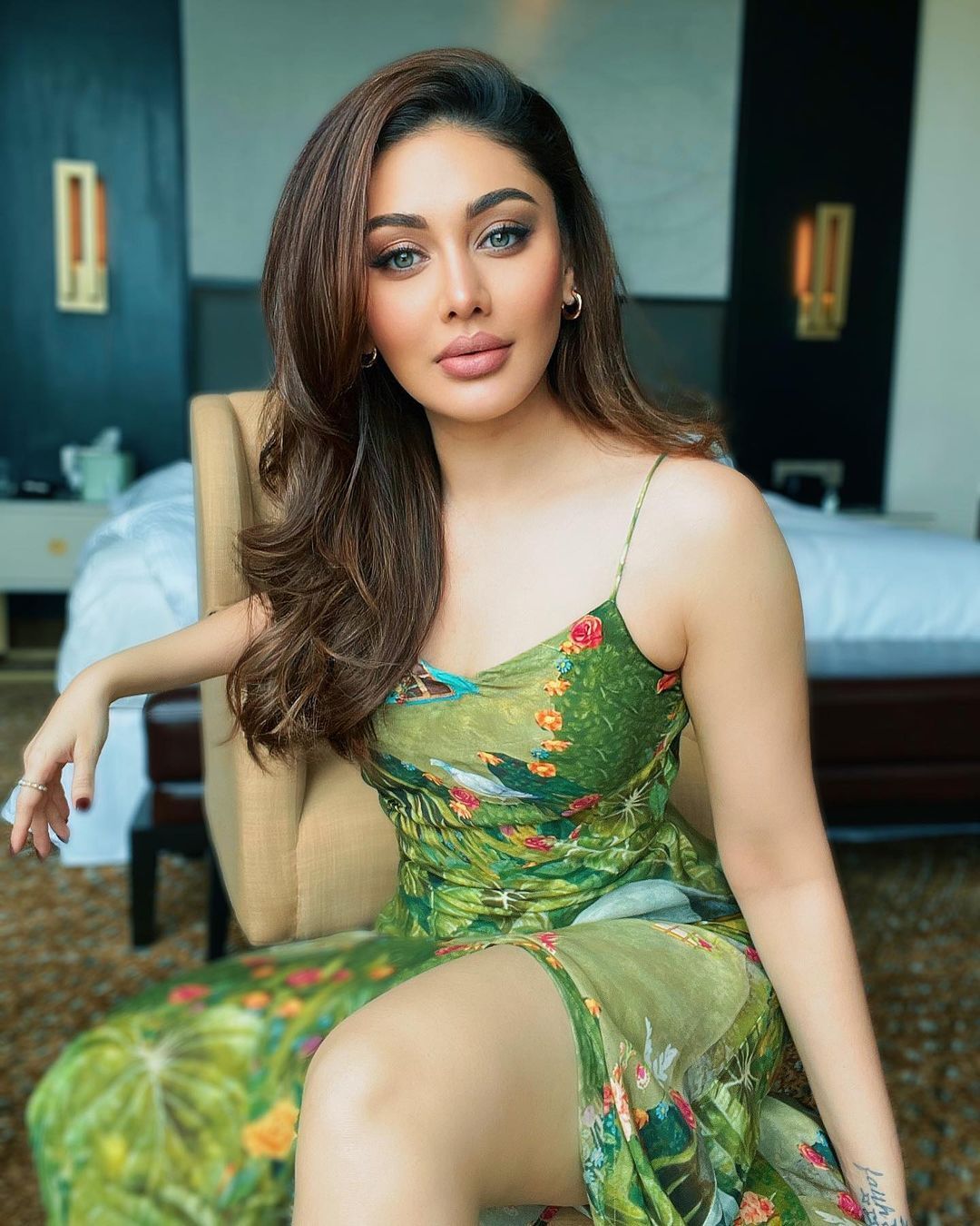 'कांटा लगा गर्ल' Shefali Jariwala ने  स्‍वीमिंग ड्रेस में लगाई आग, देखें फोटो 