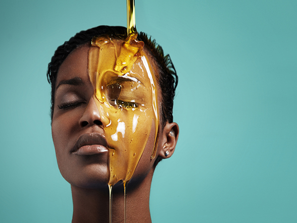   skin care-മുഖം വല്ലാതെ വരണ്ട് പോകുന്നുണ്ടോ? പരിഹാരം തേൻ തന്നെ