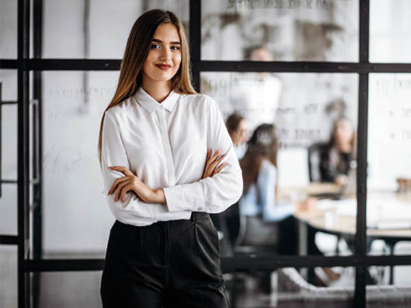 Vastu Tips for Career: ജോലിയില്‍ പെട്ടെന്നുള്ള ഉയർച്ചയും സമാധാനവും വേണോ: എങ്കില്‍ വാസ്തു പറയുന്നത് കേള്‍ക്കൂ