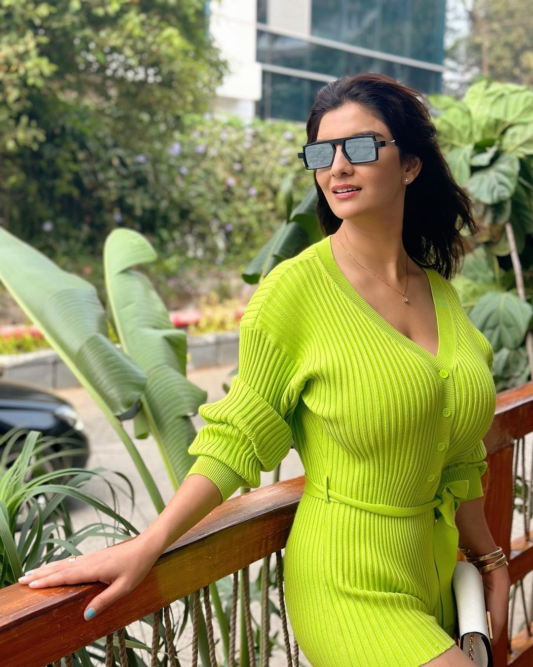  'गंदी बात 2' फेम Anveshi Jain ने अपने हॉट फिगर से बनाया फैंस को दीवाना, इन फोटोज को देख लगेगा 440 वोल्ट का झटका