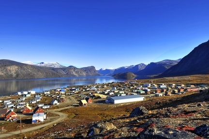 സൂര്യന്‍ ഇവിടെ അസ്തമിക്കുകയേ ഇല്ല, യാത്രയ്ക്കാണെങ്കില്‍ റെഡിയായിക്കോളൂ