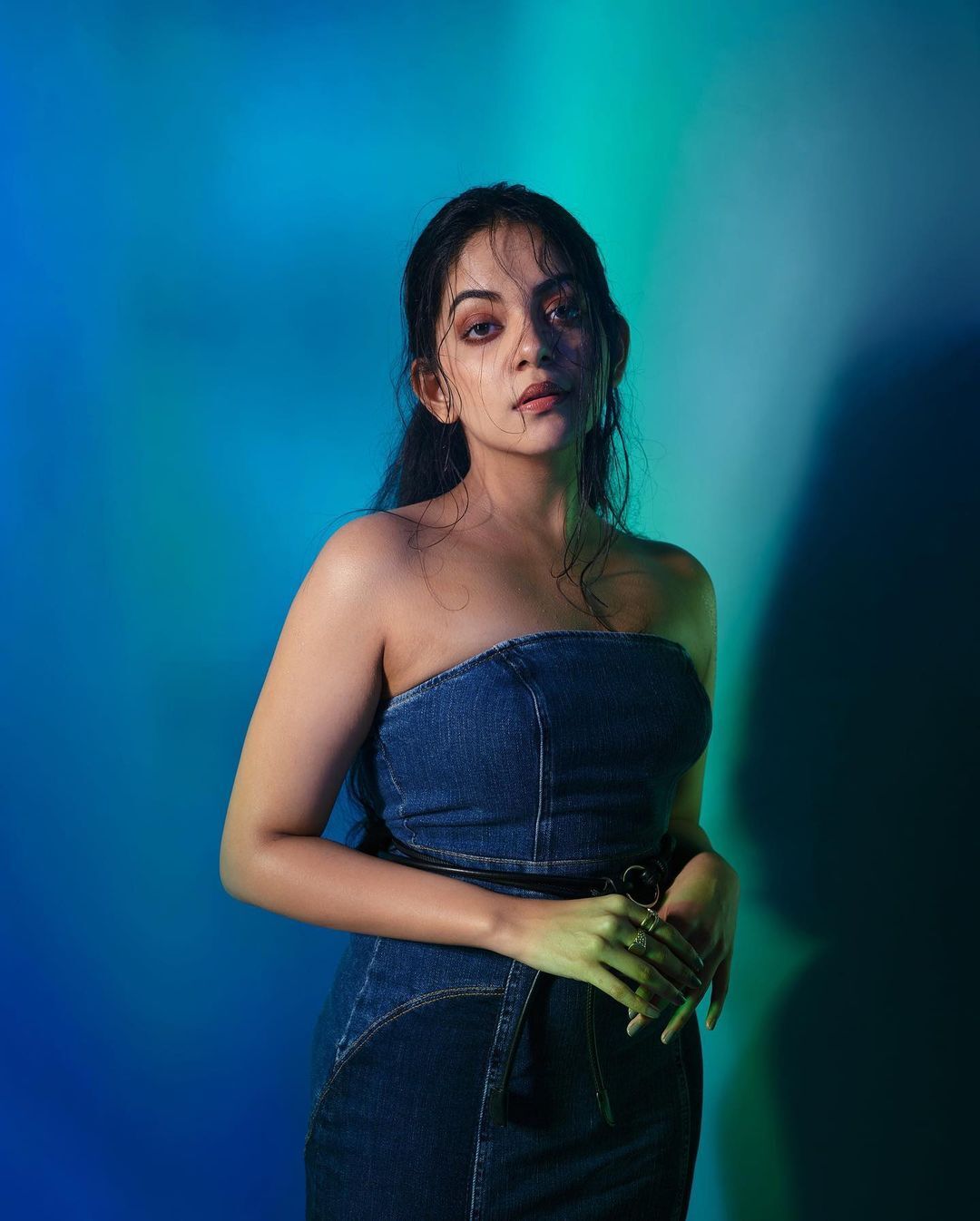 Ahaana Krishna: എമിലി ഇൻ ട്രിവാൻഡ്രം.... ഹോളിവുഡ് ലുക്കിൽ അഹാന കൃഷ്ണ; സോഷ്യൽ മീഡിയയിൽ തരംഗമായി പുത്തൻ ചിത്രങ്ങൾ