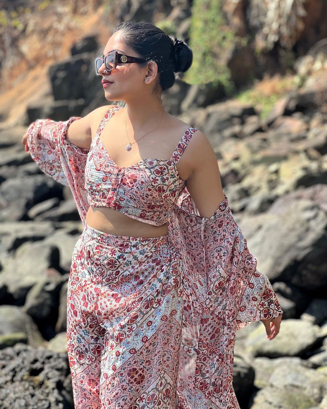 Ahaana Krishna: എമിലി ഇൻ ട്രിവാൻഡ്രം.... ഹോളിവുഡ് ലുക്കിൽ അഹാന കൃഷ്ണ; സോഷ്യൽ മീഡിയയിൽ തരംഗമായി പുത്തൻ ചിത്രങ്ങൾ