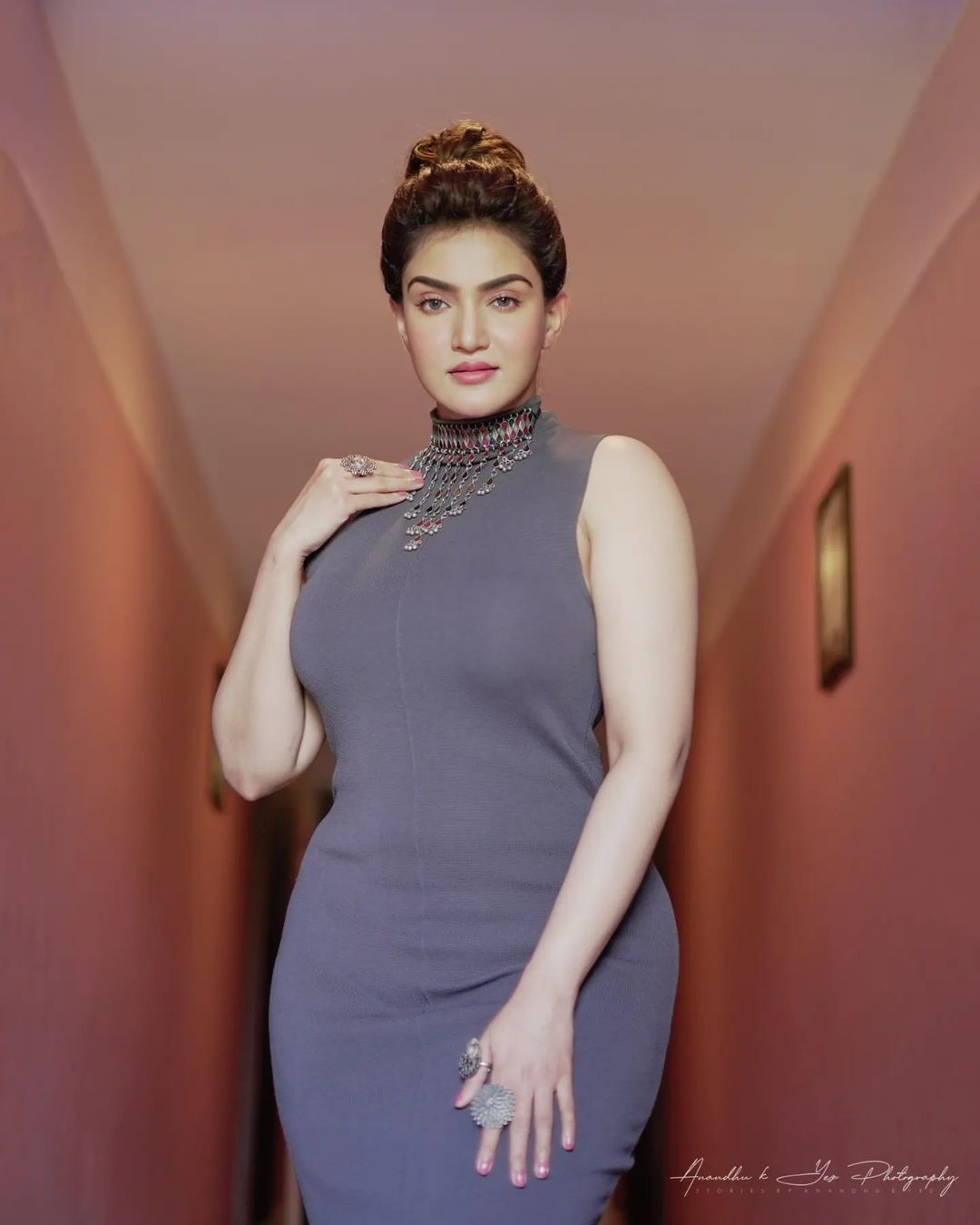 Honey Rose: ബോഡി കോണ്‍ ഗെറ്റപ്പില്‍ ഹോട്ടായി ഹണി റോസ്; ഇത് പൊളി ലുക്കെന്ന് സോഷ്യല്‍ മീഡിയ!