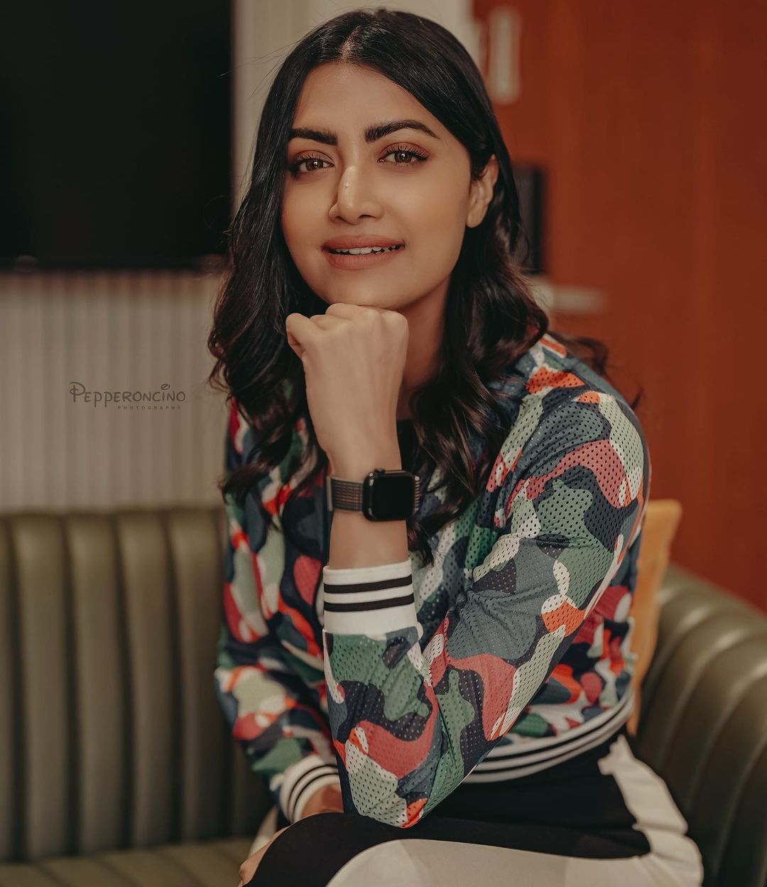 Mamta Mohandas: 'ഓൾവേസ് ക്ലാസിക്...'  ഇതാണോ മഹേഷിന്റെ മാരുതി... ചുവന്ന മാരുതിക്കൊപ്പം സുന്ദരിയായി മംമ്ത!