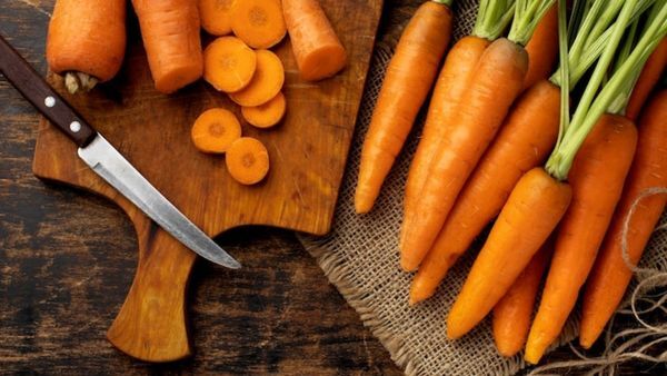 Carrot Benefits: കാരറ്റ് കഴിച്ചാല്‍ പലതുണ്ട് ഗുണം, കണ്ണിന് മാത്രമല്ല, മുടി വളർച്ചയ്ക്കും അത്ഭുത മരുന്ന്