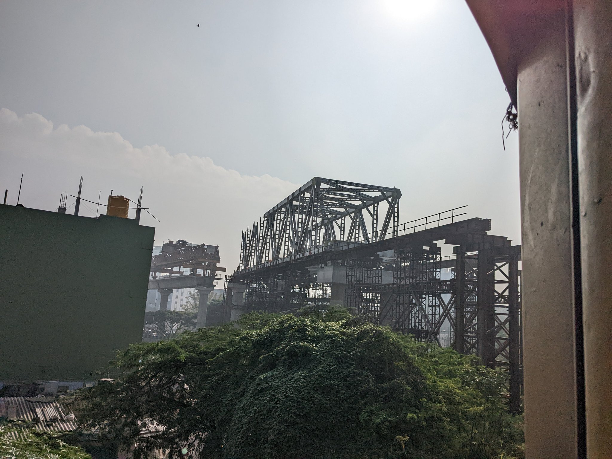 ಬೆನ್ನಿಗಾನಹಳ್ಳಿ ಮೆಟ್ರೋ ನಿಲ್ದಾಣದಲ್ಲಿ ಏನು ನಡೆಯುತ್ತಿದೆ ಗೊತ್ತೇ? ಫೋಟೊ ನೋಡಿ 