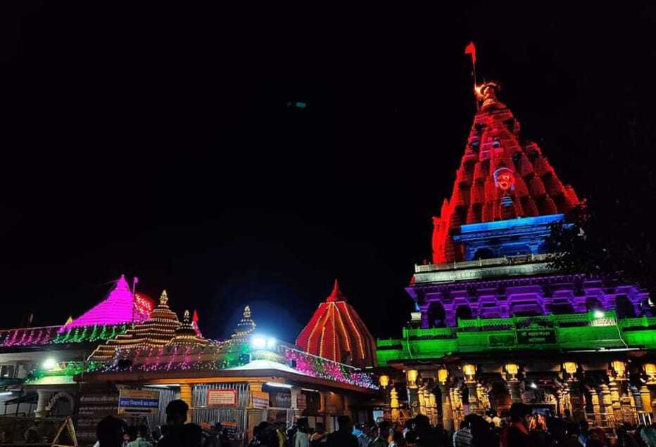 Mahashivratri से पहले जगमगाया Mahakal मंदिर, देखिए सुंदर सजावट 