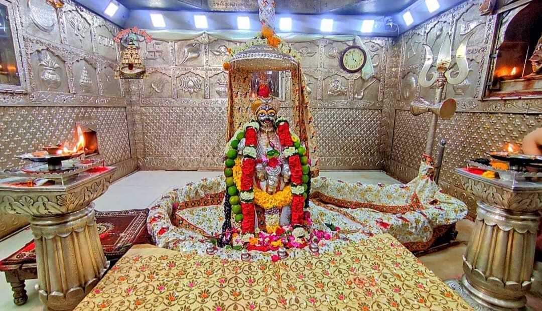 Mahashivratri से पहले जगमगाया Mahakal मंदिर, देखिए सुंदर सजावट 