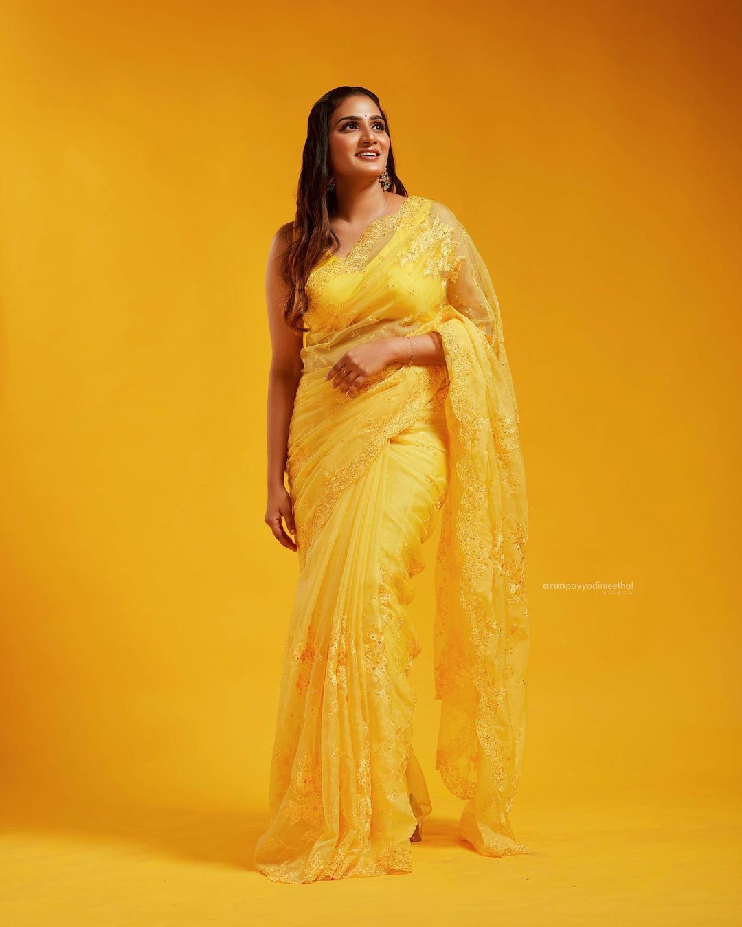 Aditi Ravi: മഞ്ഞയിൽ സൂപ്പർ ലുക്കിൽ അതിഥി രവി... ഇൻസ്റ്റാഗ്രാമിൽ വൈറലായി ...