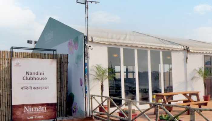 PHOTOS: वाराणसी में गंगा किनारे बना Floating Bath Kund, तैरना नहीं आता तो भी लगा सकते हैं गंगा में डुबकी, देखें तस्वीरें