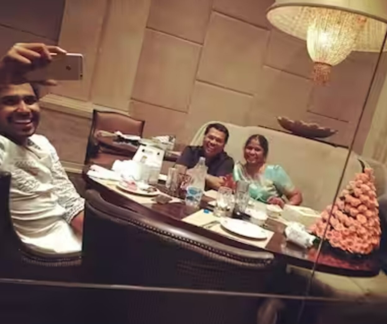 PHOTOS : மறைந்த காமெடி நடிகர் மயில்சாமியின்.. அரிய குடும்ப புகைப்படங்கள்! 