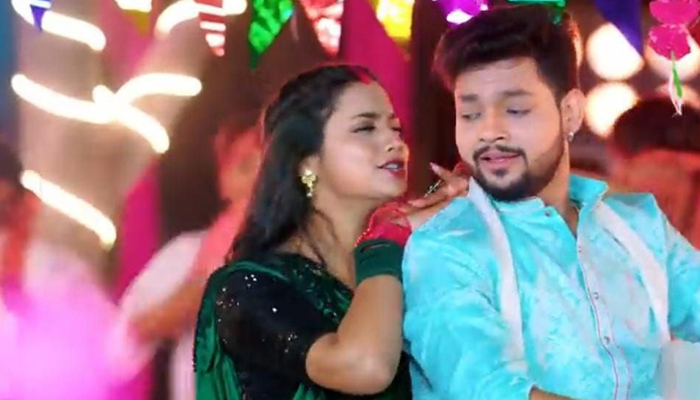 Photos: होली गीत 'रंग लेके चढ़ी जनी सेज प' में अंकुश राजा ने बिखेरा ...