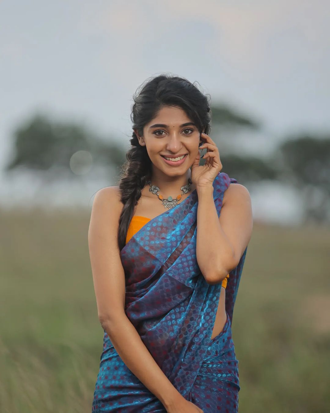 photos : மந்தார பூப்போல.. முகம் காட்டு நீ.. மாடல் அழகி ஷெர்லி பாபித்ராவின் லேட்டஸ்ட் பிக்ஸ்!