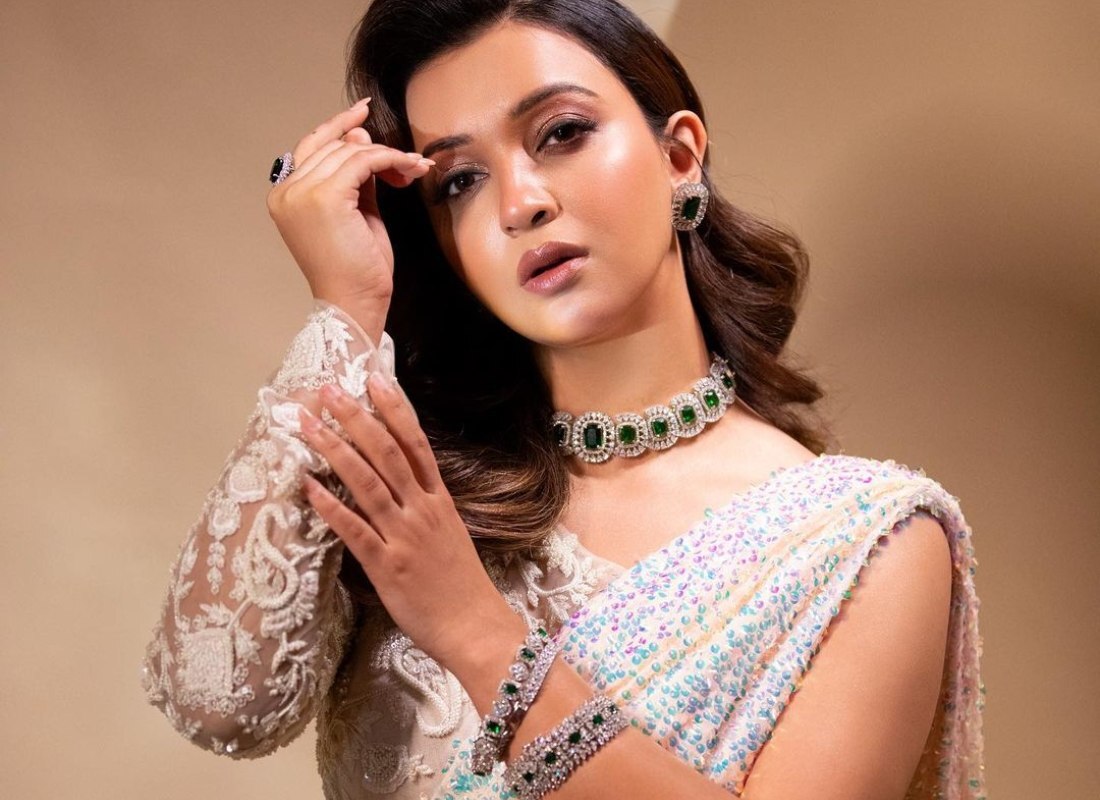 মডেল থেকে অভিনেত্রী হয়ে মাচাশিল্পী, কীভাবে টলিপাড়ায় উত্থান কৌশানী মুখোপাধ্যায়ের?