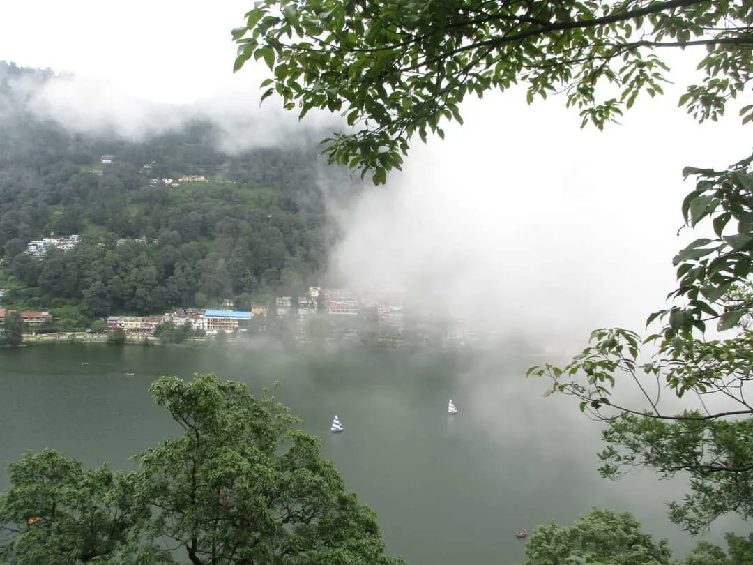 ഭൂമിയില്‍ ഇങ്ങനെയും സ്ഥലങ്ങളോ; കുടുംബത്തെ തീര്‍ച്ചയായും കാണിച്ചിരിക്കണം, ഫാമിലി ട്രിപ്പ് പൊളിക്കും