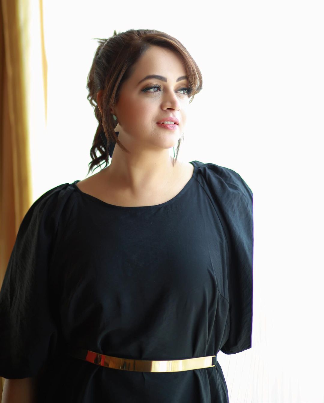 Bhavana: കലക്കൻ ലുക്കിൽ ഭാവന... ആരാധകരെ ചിരിയിൽ മയക്കി നടി; ,സോഷ്യൽ മീഡിയയിൽ തരംഗമായ ചിത്രങ്ങൾ കാണാം